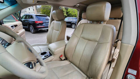 2013 Nissan Pathfinder Platinum