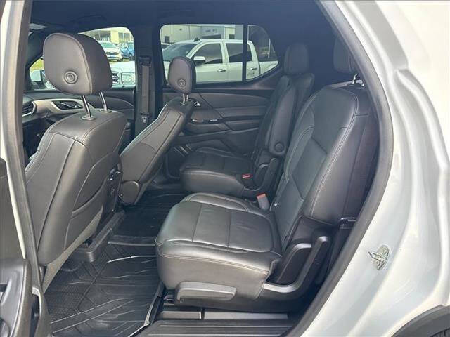 2022 Chevrolet Traverse LT Leather