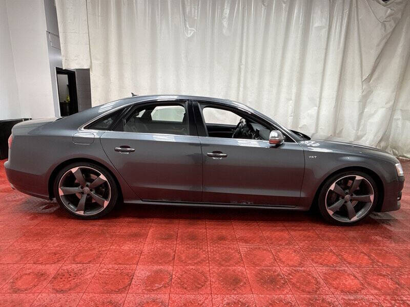 2015 Audi S8 4.0T quattro