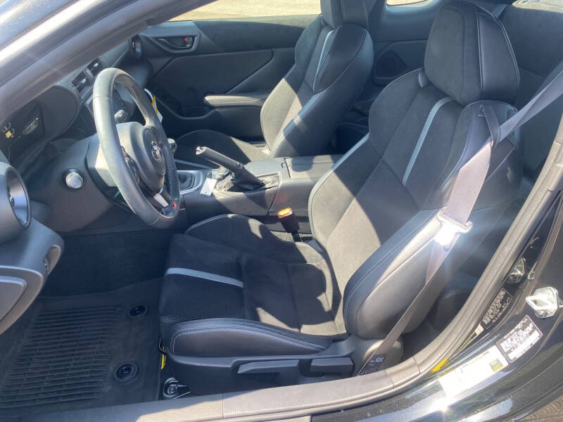 2023 Toyota GR86 Premium