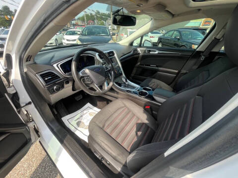 2013 Ford Fusion Hybrid SE