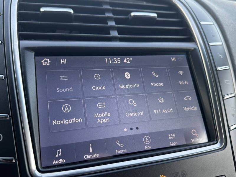 2020 Lincoln Nautilus Reserve