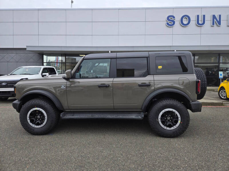 2026 Ford Bronco Outer Banks