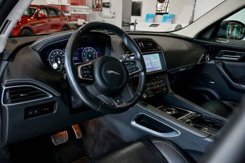 2019 Jaguar F-PACE 25t R-Sport