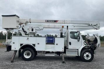 2019 Freightliner M2 106