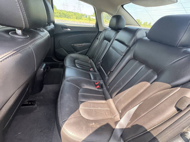 2012 Buick Verano Leather Group