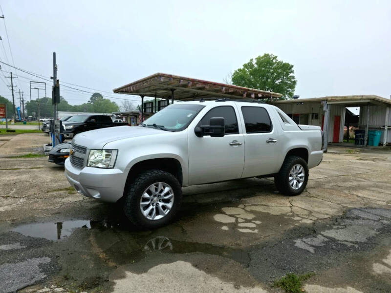 2011 Chevrolet Avalanche LT
