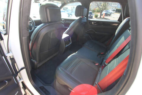 2021 Porsche Cayenne GTS