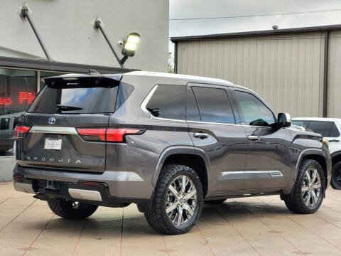 2023 Toyota Sequoia Capstone