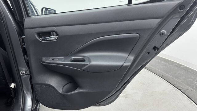 2023 Nissan Versa SV