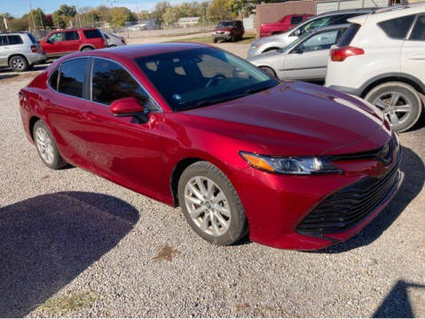 2018 Toyota Camry for sale at Sunshine Motors in Bartlesville OK