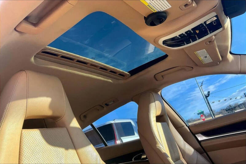 2012 Porsche Panamera