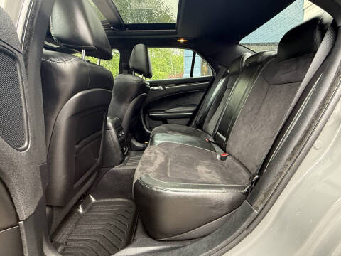 2019 Chrysler 300 S