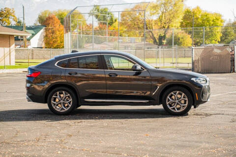 2023 BMW X4 xDrive30i