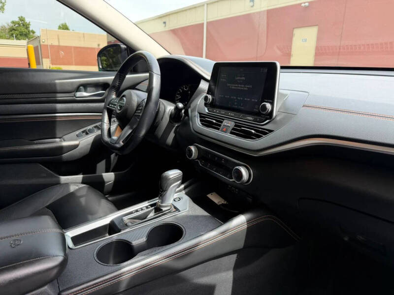 2019 Nissan Altima 2.5 SR