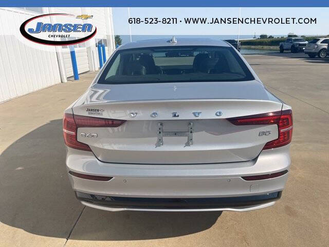 2025 Volvo S60 B5 Core