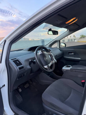 2014 Toyota Prius v