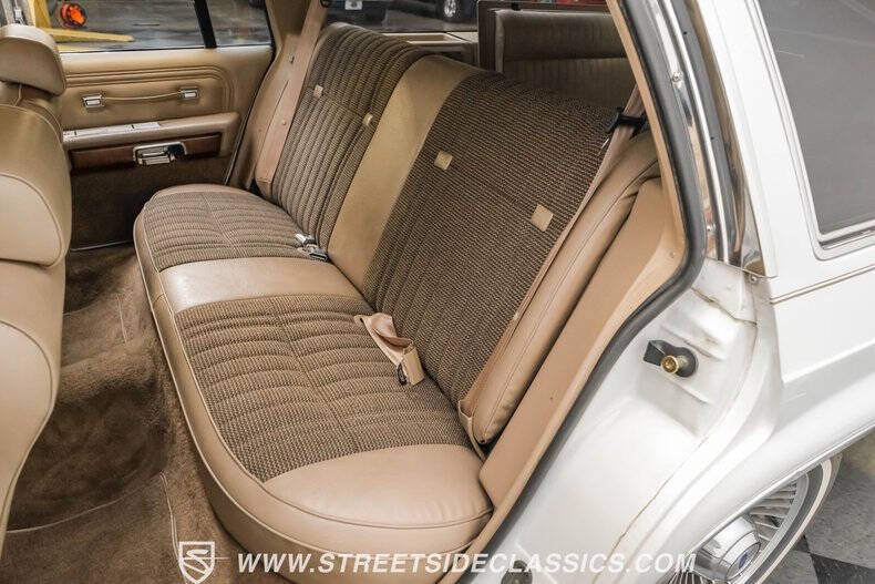 1990 Ford LTD Crown Victoria