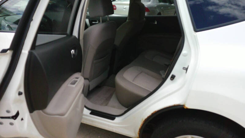 2011 Nissan Rogue S
