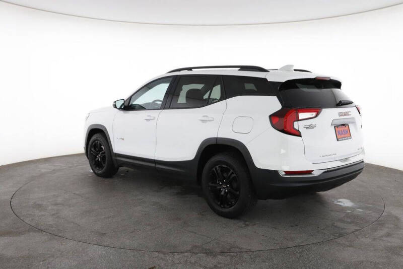 2023 GMC Terrain AT4