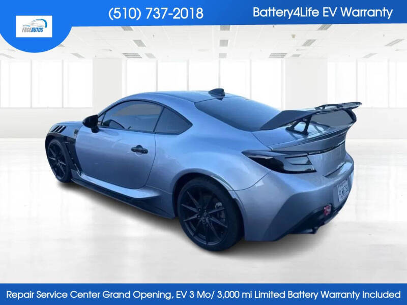 2024 Toyota GR86 Premium