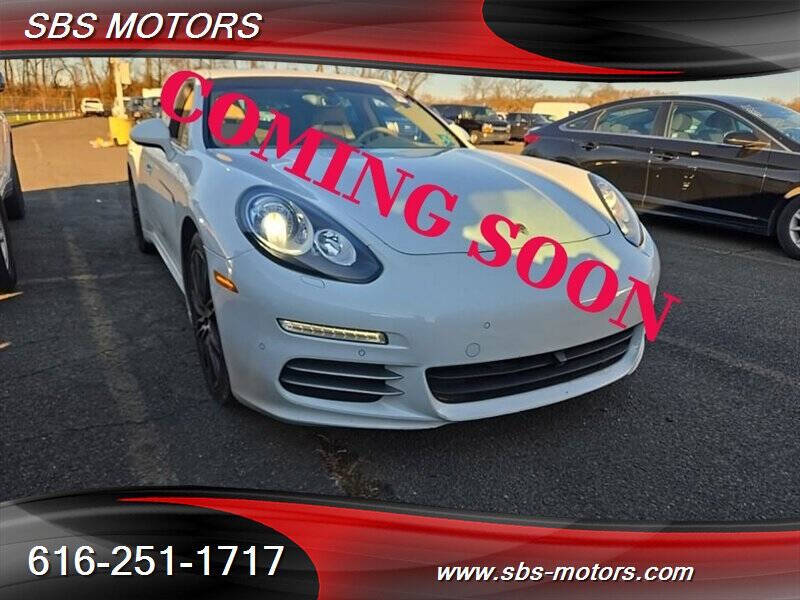 2016 Porsche Panamera 4 Edition