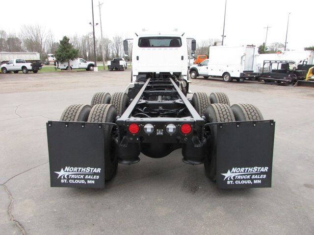 2017 Freightliner M2 106