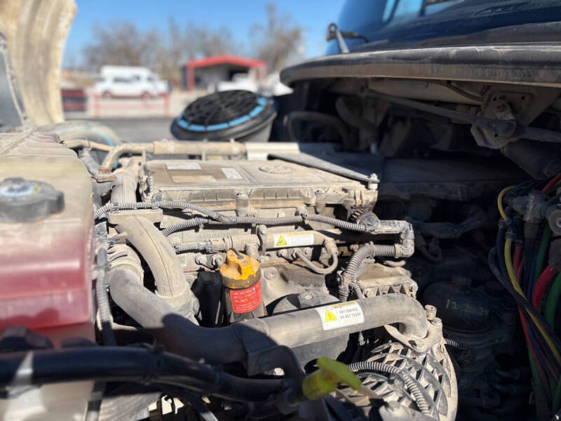 2017 Freightliner M2 112