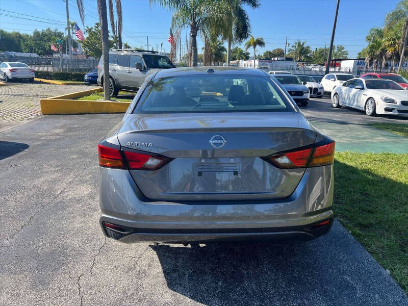 2025 Nissan Altima 2.5 SV