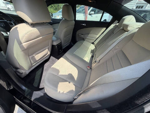 2014 Dodge Charger V6