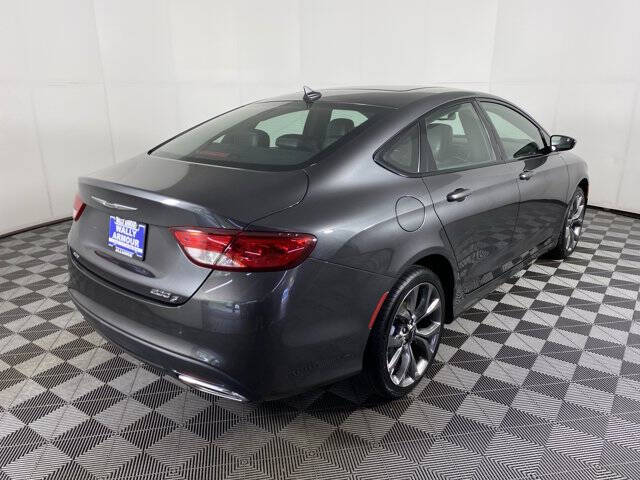 2016 Chrysler 200 S