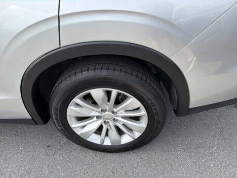 2025 Mitsubishi Outlander ES