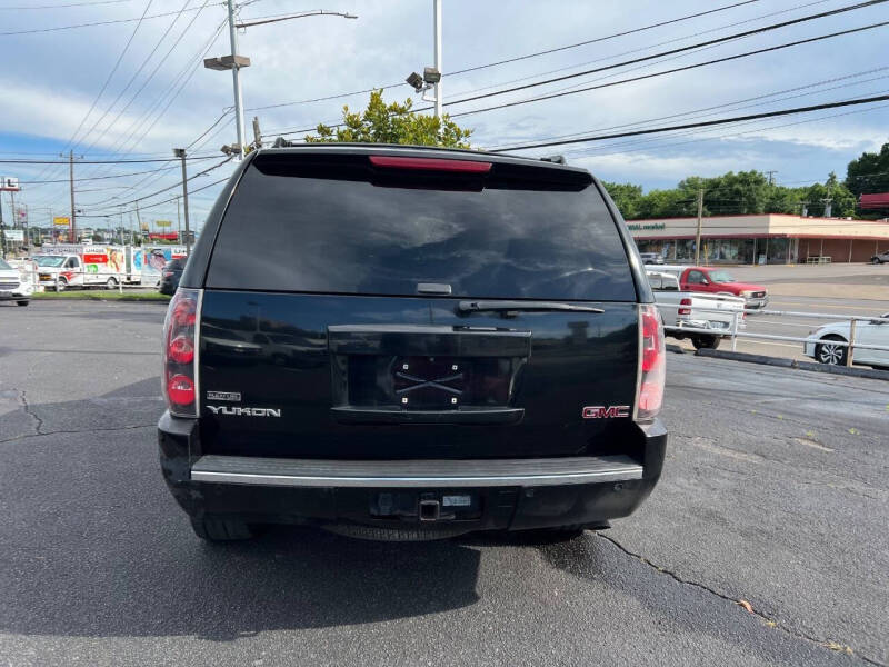 2010 GMC Yukon Denali
