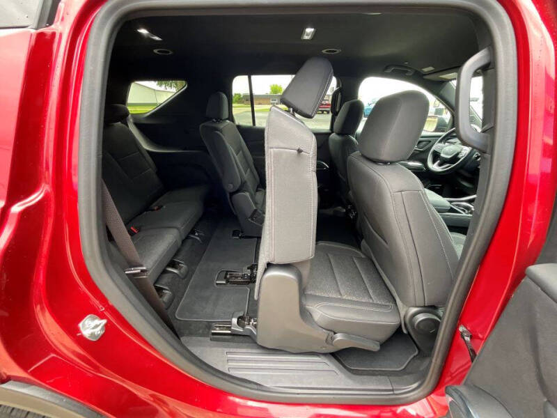 2024 Chevrolet Traverse LT