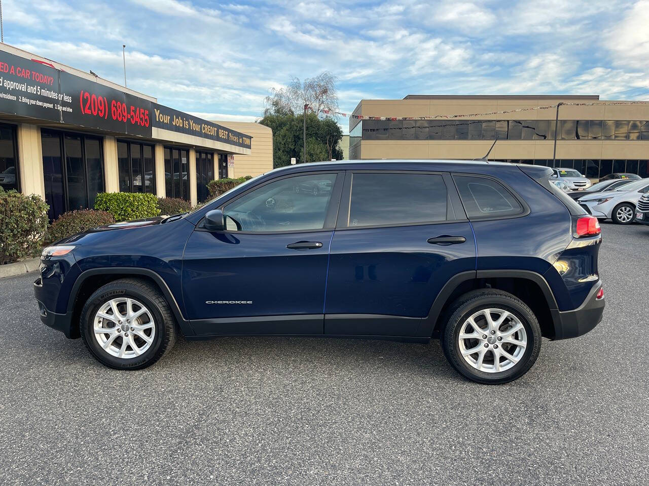 2015 Jeep Cherokee for sale at Super Auto Sales Modesto in Modesto, CA