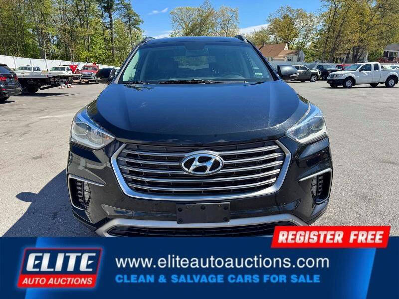2017 Hyundai Santa Fe SE
