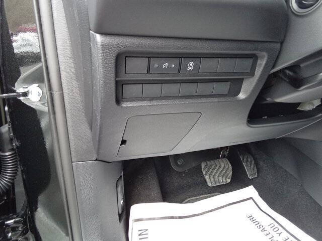 2026 Mitsubishi Outlander ES