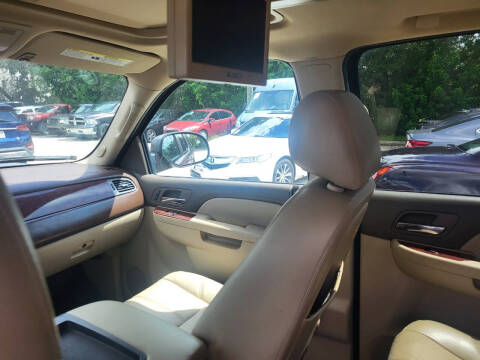 2014 Chevrolet Suburban LT