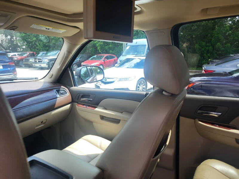 2014 Chevrolet Suburban LT