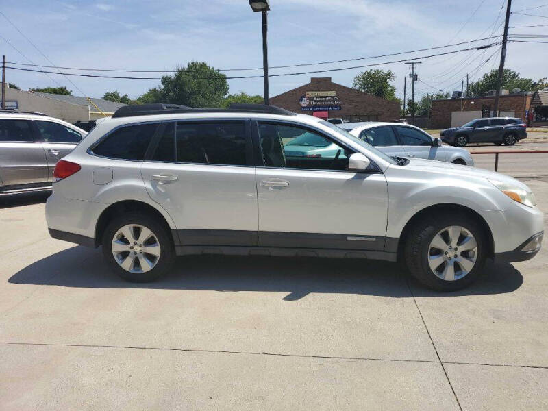 2010 Subaru Outback 2.5i Premium