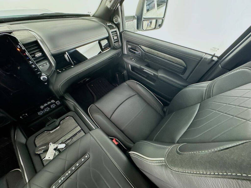 2025 RAM 2500 Limited