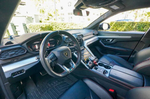 2019 Lamborghini Urus