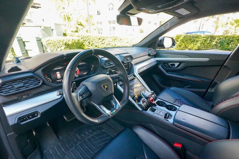 2019 Lamborghini Urus
