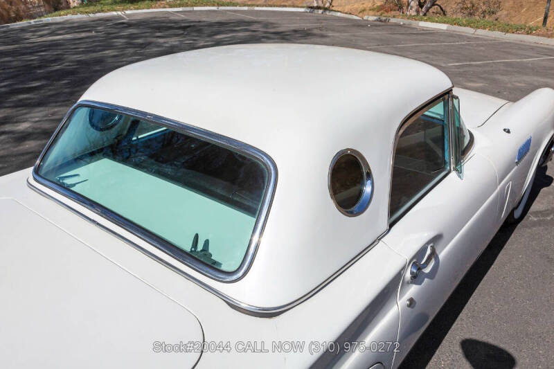 1957 Ford Thunderbird