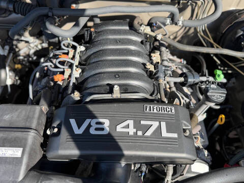 2005 Toyota Sequoia SR5