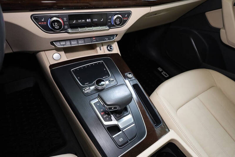 2018 Audi Q5 2.0T quattro Premium Plus