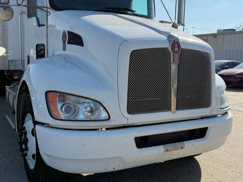 2020 Kenworth T270
