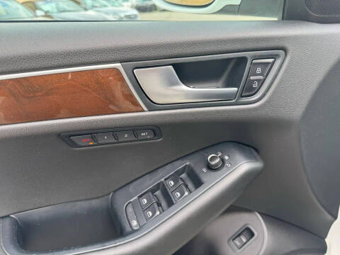 2011 Audi Q5 3.2 quattro Premium Plus