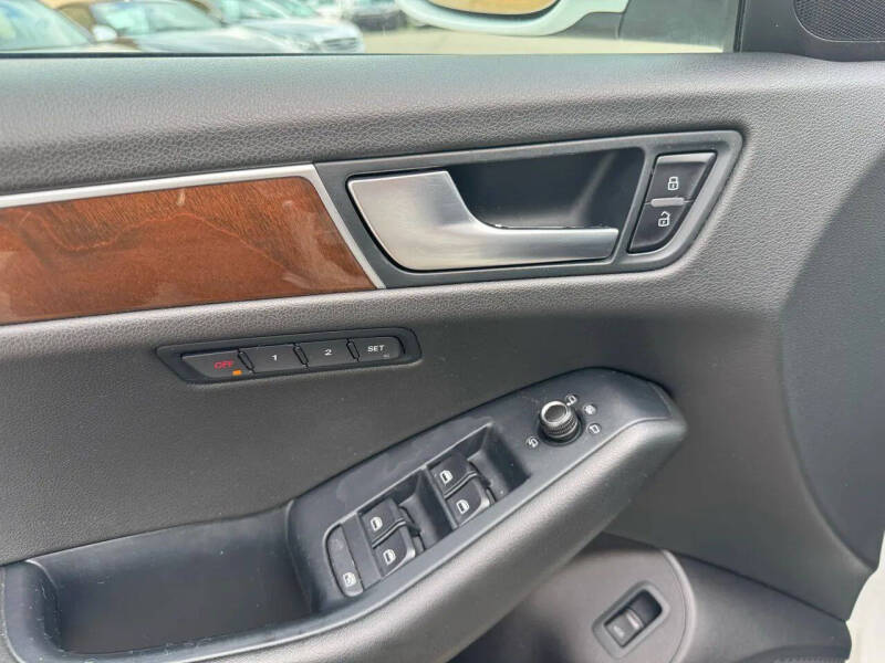 2011 Audi Q5 3.2 quattro Premium Plus