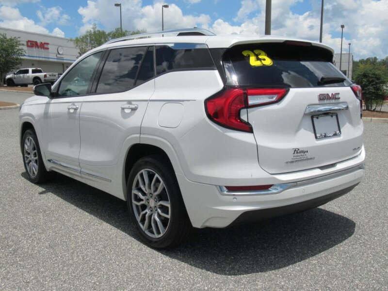 2023 GMC Terrain Denali